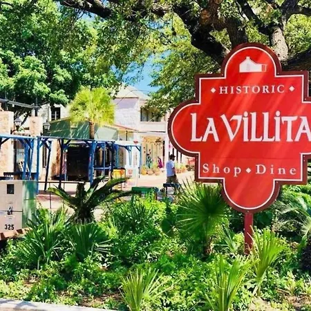 Fabulous Newly Renovated 2Br1Ba Near Downtown Apartment